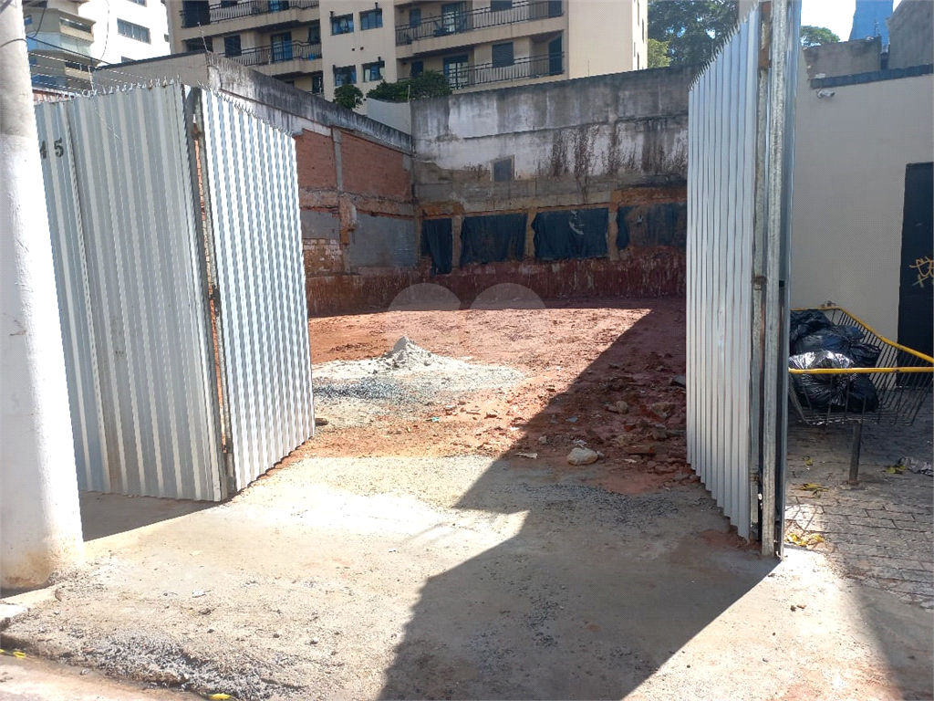 TERRENO 450M, EM ÓTIMA LOCALIZAÇÃO, PARA LOCAÇÃO