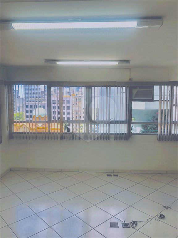 Sala comercial Metro Santa Cecilia