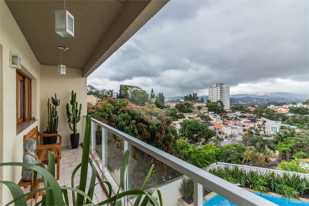 Casa no Tucuruvi com 4 quartos, 6 vagas e uma linda piscina 