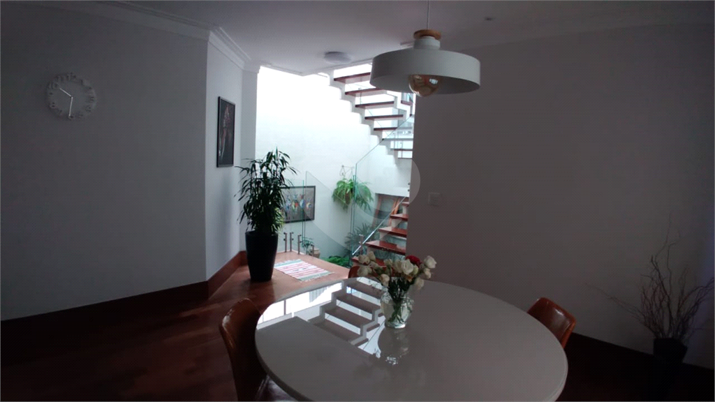 Casa no Tucuruvi com 4 quartos, 6 vagas e uma linda piscina 