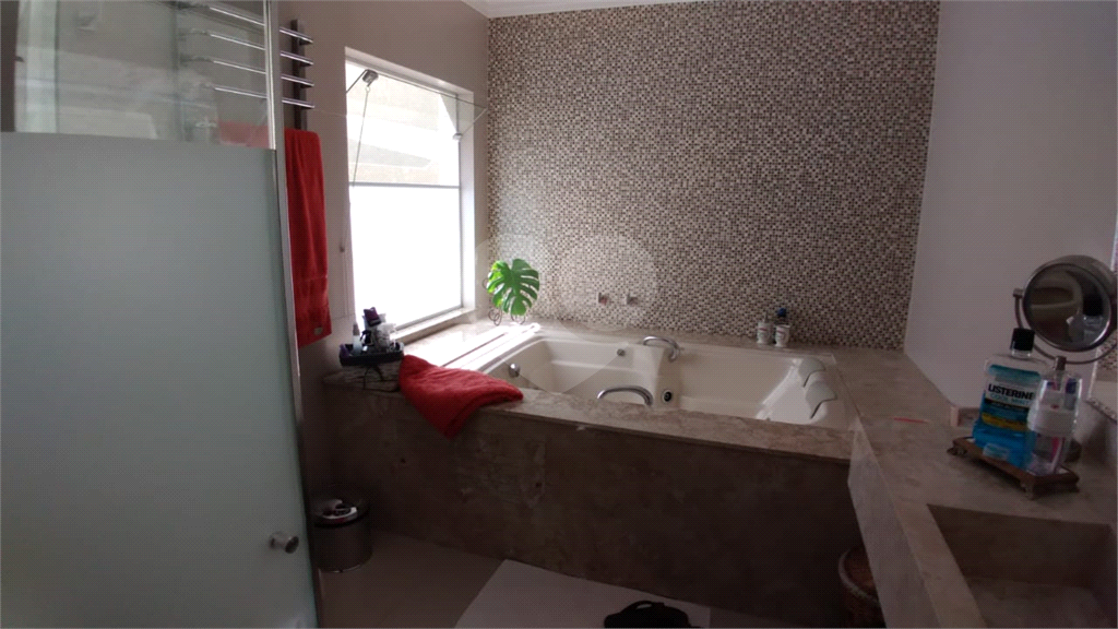Casa no Tucuruvi com 4 quartos, 6 vagas e uma linda piscina 