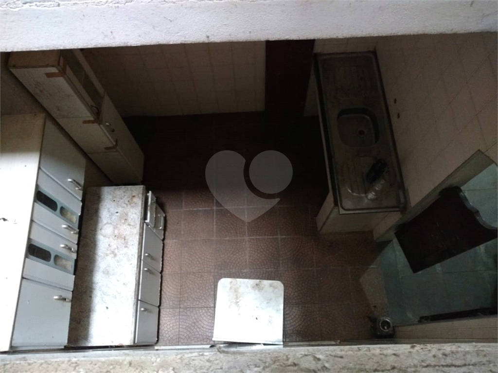 Sobrado na Vila Mazzei com 3 andares, sendo que a última é uma área totalmente livre