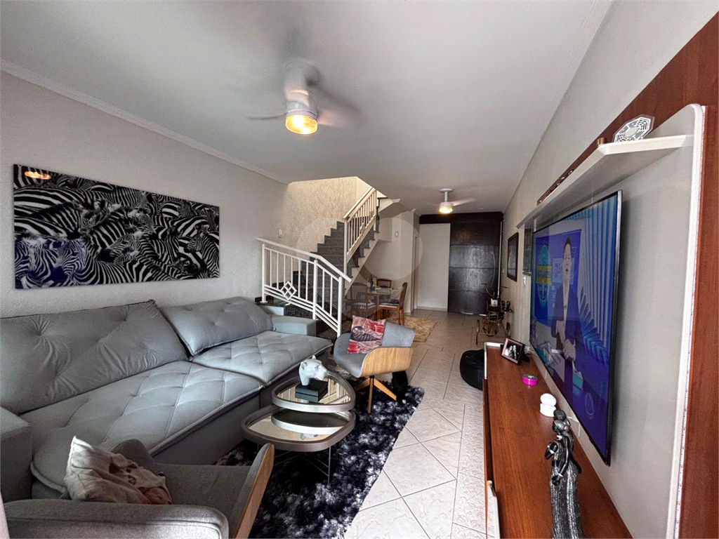 Ótimo sobrado no Mandaqui com 03 dormitórios, com 02 suites e churrasqueira.