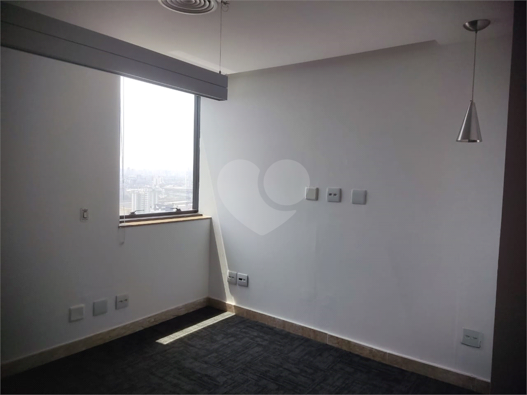 Sala Comercial á venda em Santana