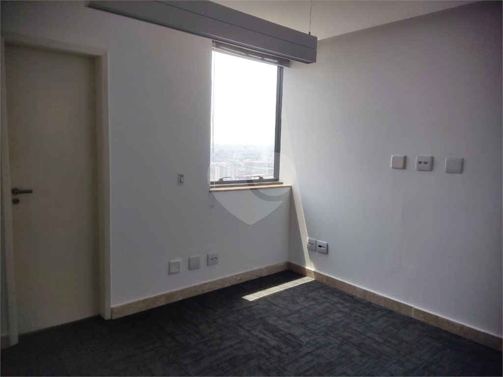 Sala Comercial á venda em Santana