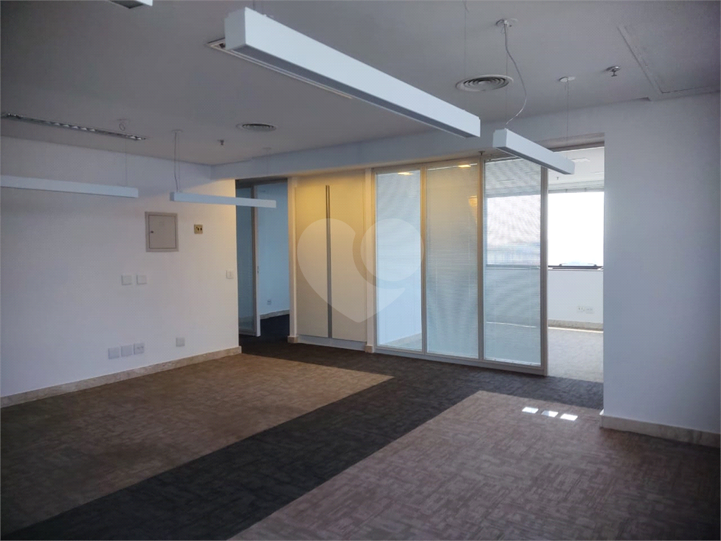 Sala Comercial á venda em Santana