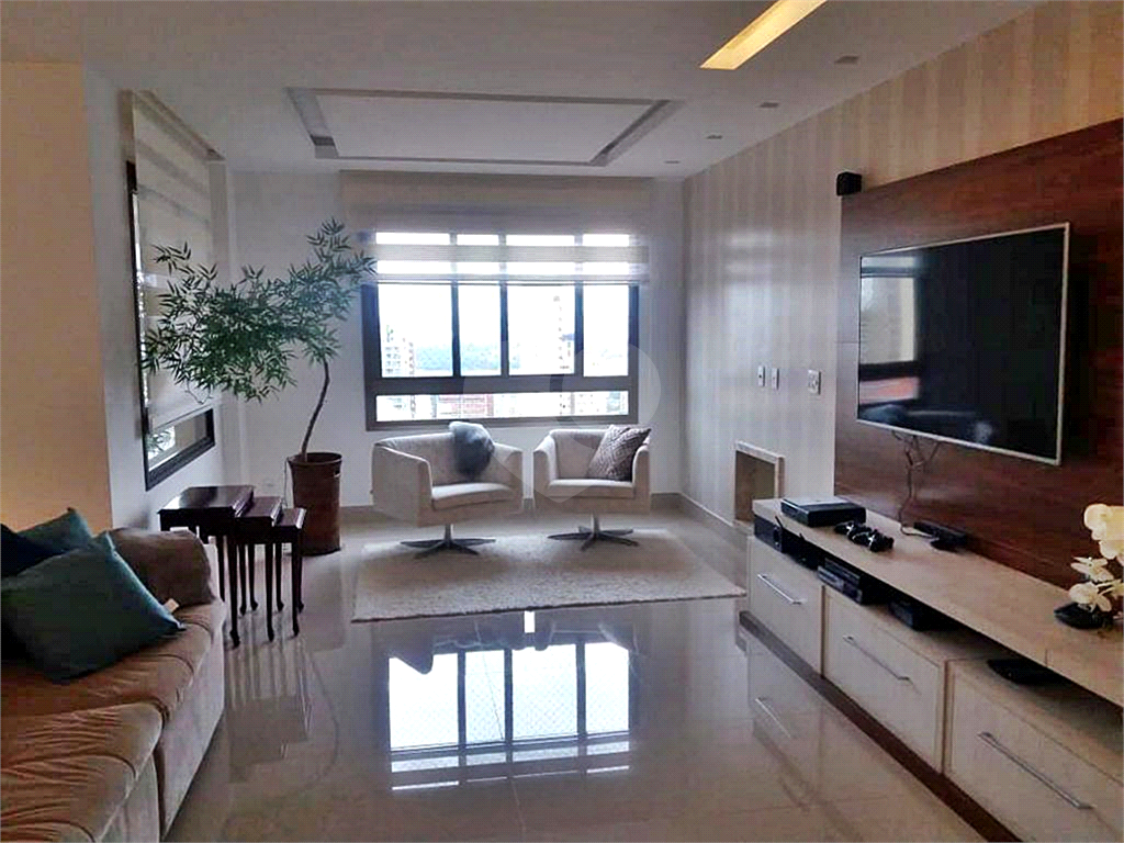 Apartamento à venda com 4 quartos, 250m² - Foto 14