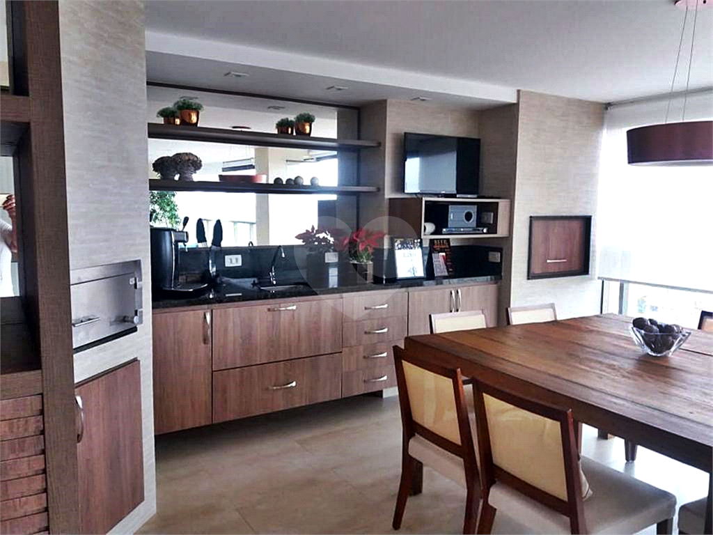 Apartamento à venda com 4 quartos, 250m² - Foto 6