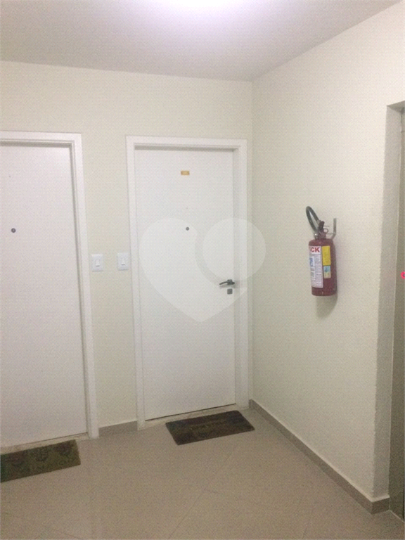 APARTAMENTO em CASA VERDE