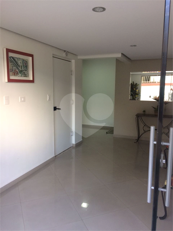 APARTAMENTO em CASA VERDE