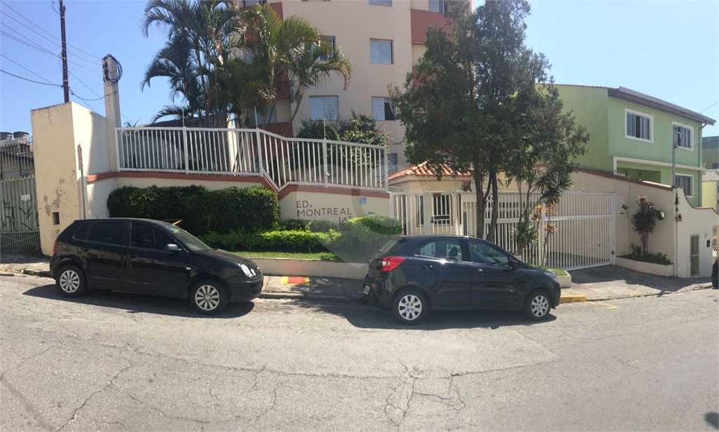 APARTAMENTO em CASA VERDE