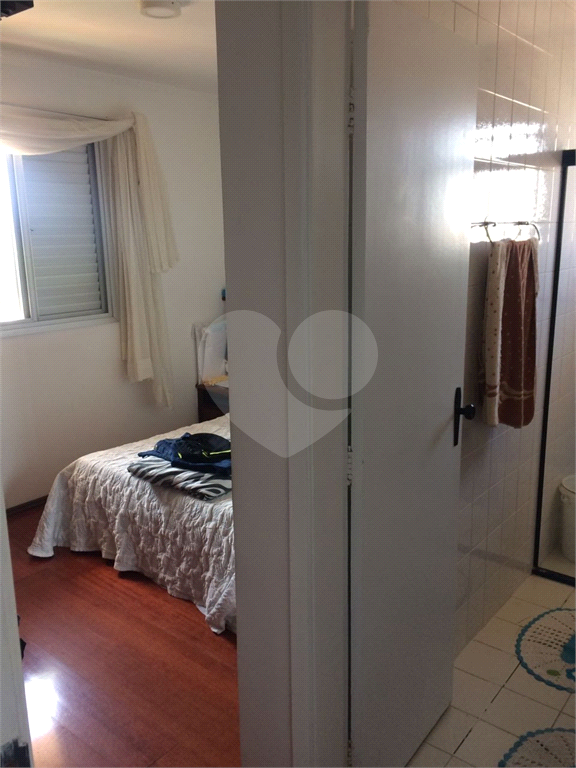APARTAMENTO em CASA VERDE