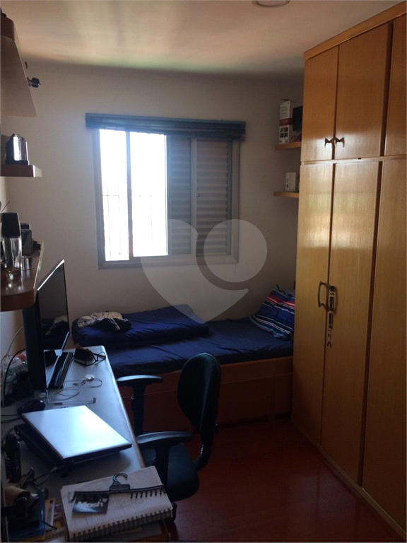 APARTAMENTO em CASA VERDE