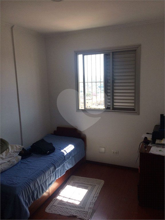 APARTAMENTO em CASA VERDE