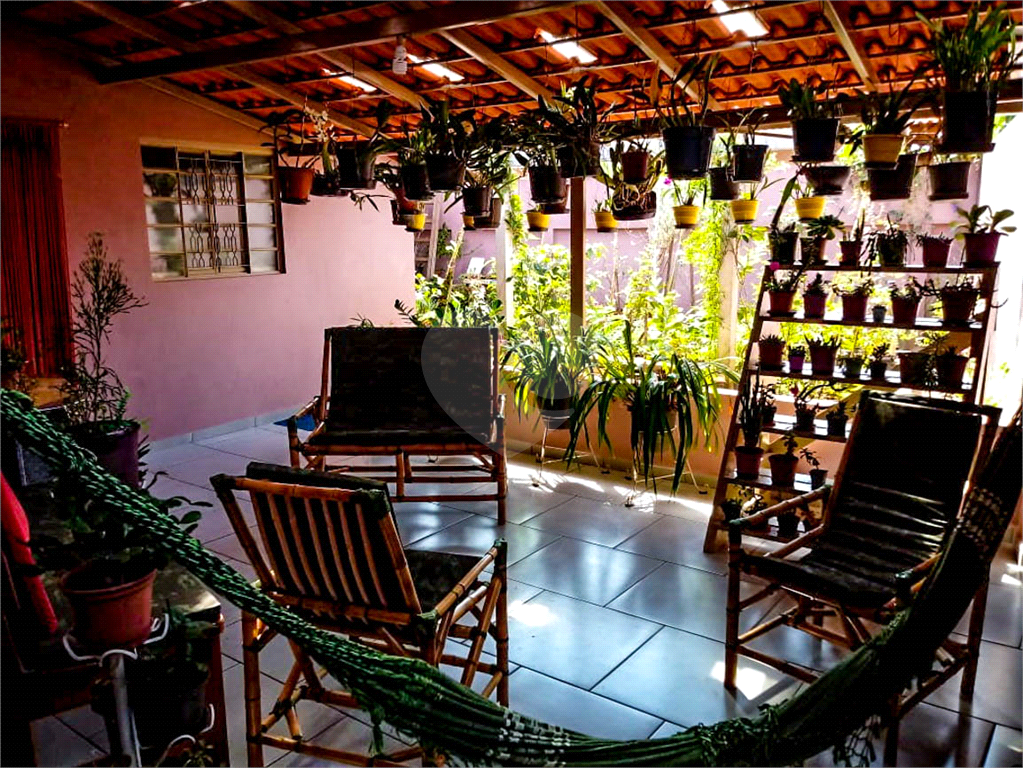 Casa á venda em Manduri SP Centro