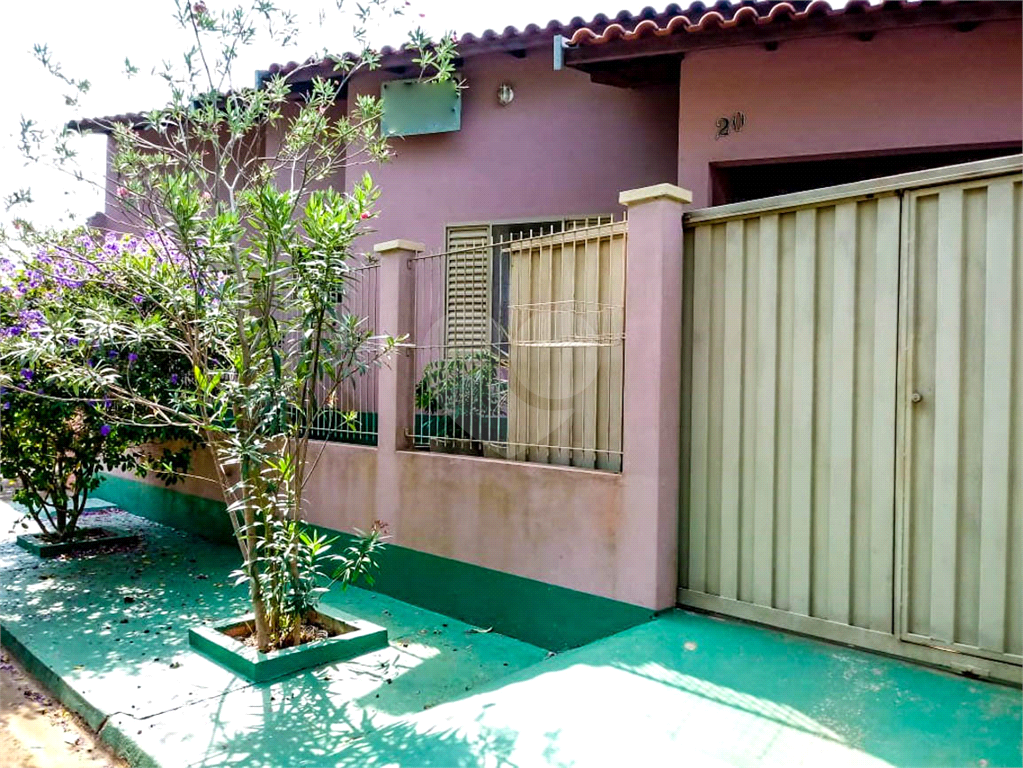 Casa á venda em Manduri SP Centro