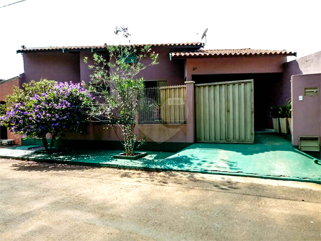Casa á venda em Manduri SP Centro
