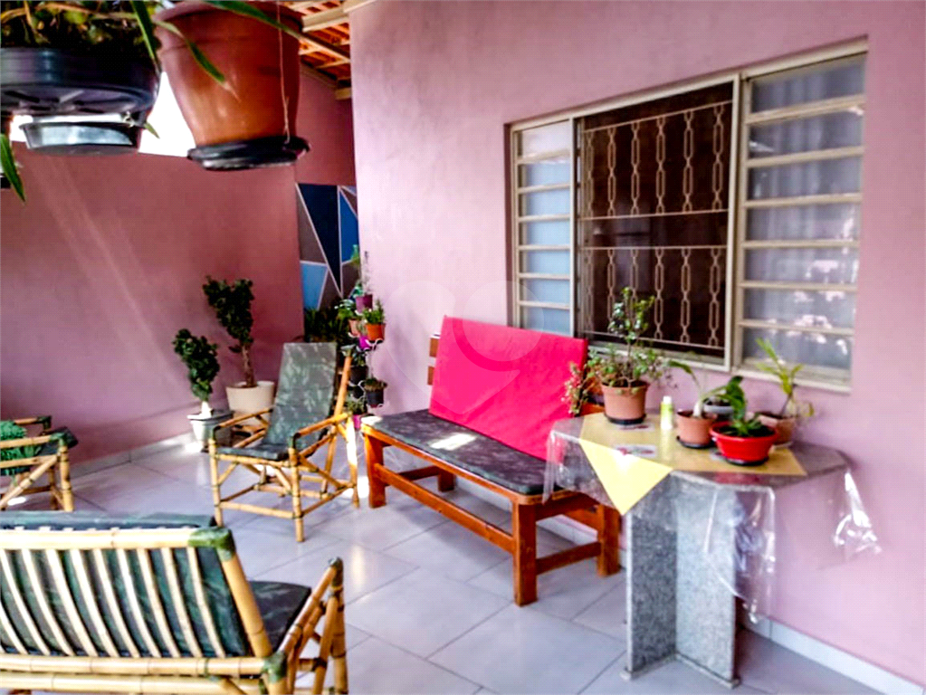 Casa á venda em Manduri SP Centro