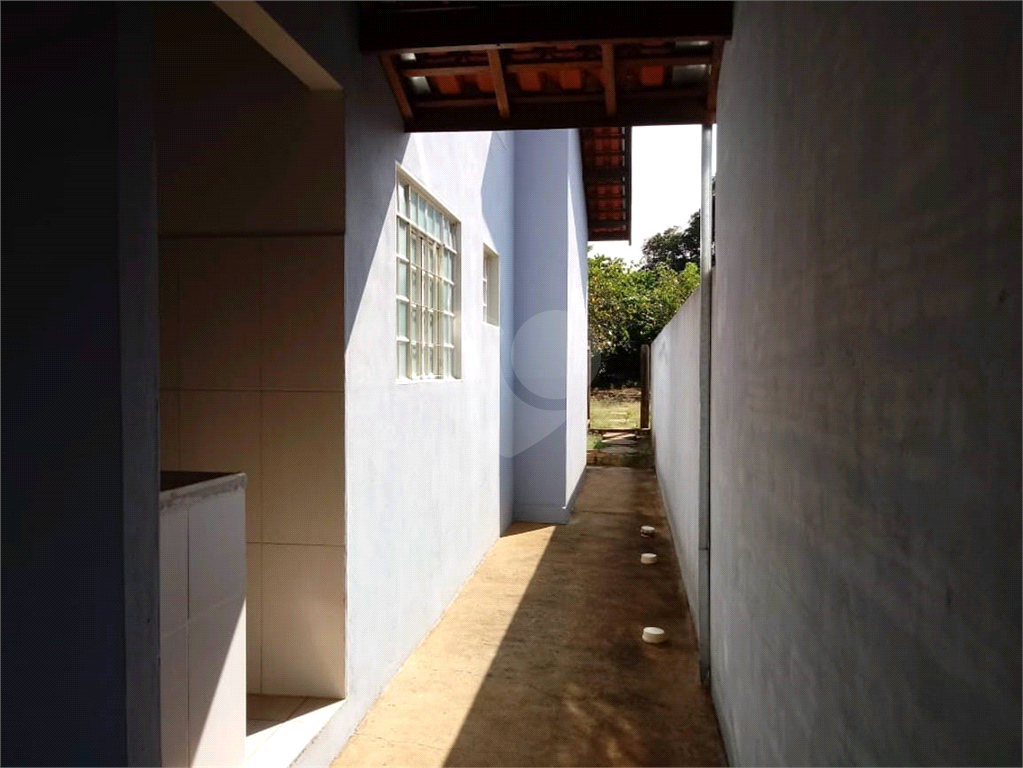 Casa com terreno á venda em Manduri SP