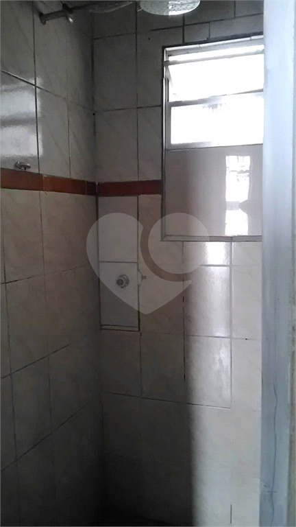 Sobrado no bairro do Horto Florestal. São 3 imóveis  individuais. Cada casa possui quintal próprio. 