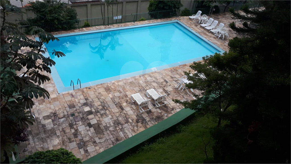 Apartamento de 3 dormitórios, de 120 m², localizado a 900 metros da estação Santana