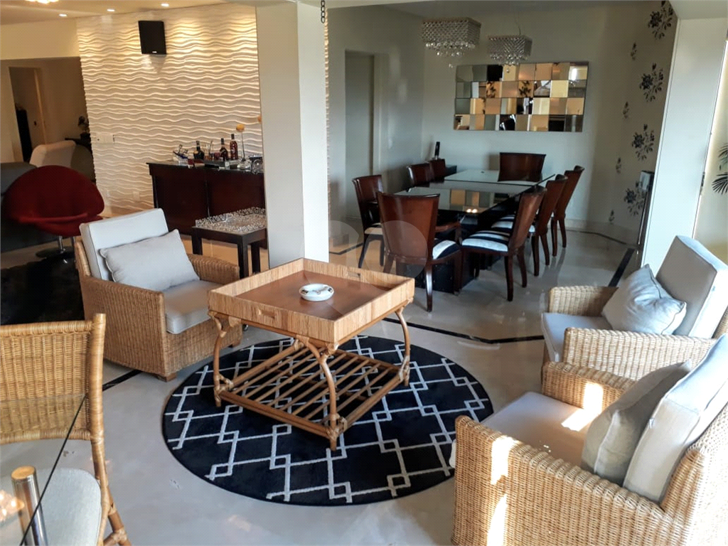 Apartamento no Alto de Santana de Altíssimo Nível  com 340 metros de área útil finamente decorado!!