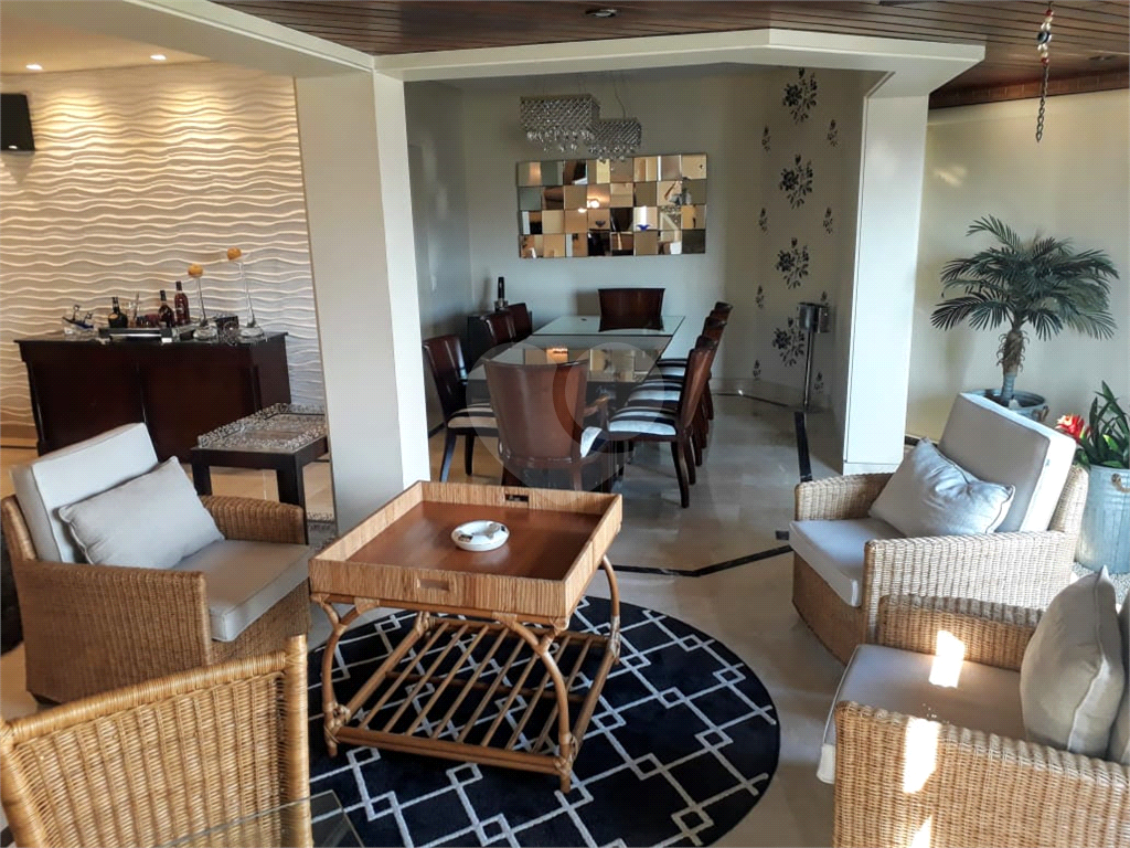 Apartamento no Alto de Santana de Altíssimo Nível  com 340 metros de área útil finamente decorado!!