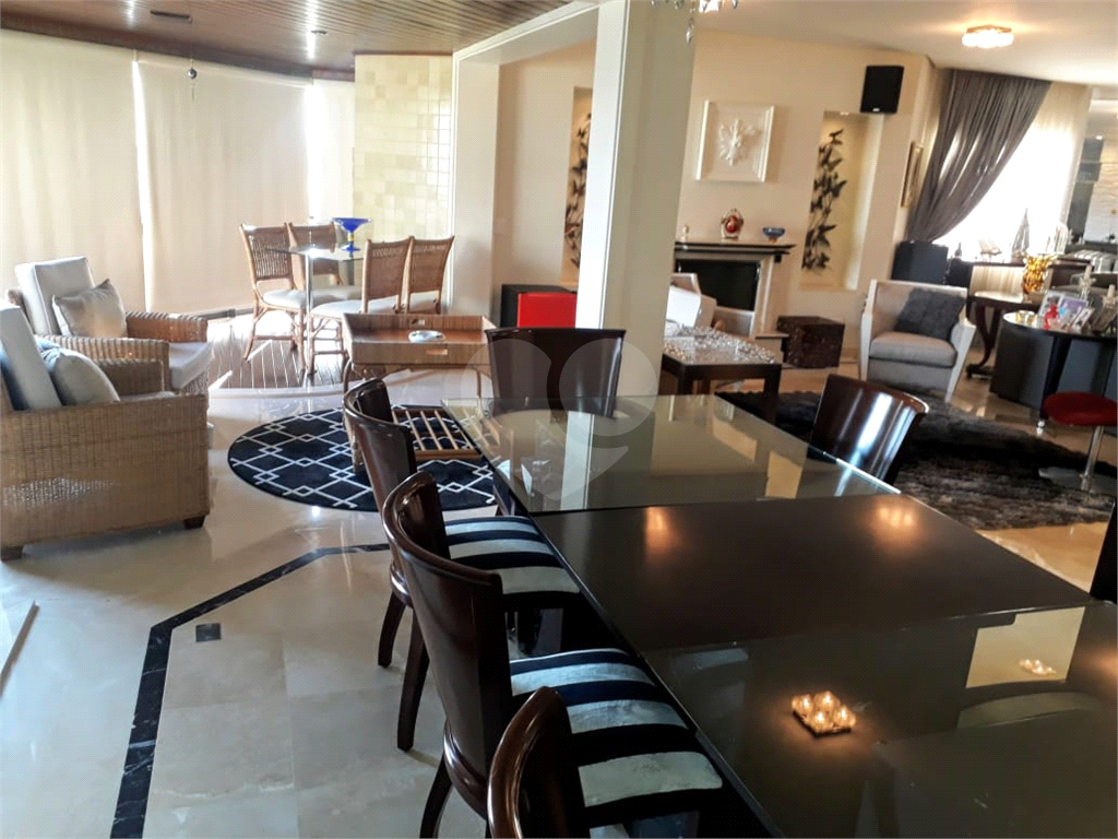 Apartamento no Alto de Santana de Altíssimo Nível  com 340 metros de área útil finamente decorado!!