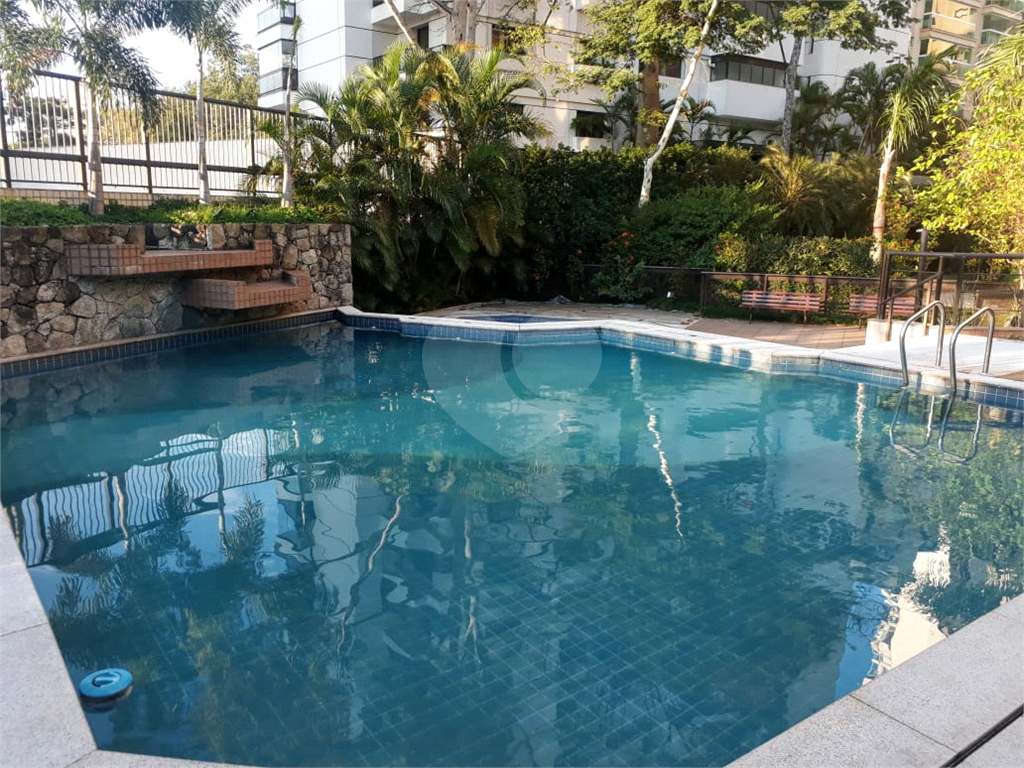 Apartamento no Alto de Santana de Altíssimo Nível  com 340 metros de área útil finamente decorado!!