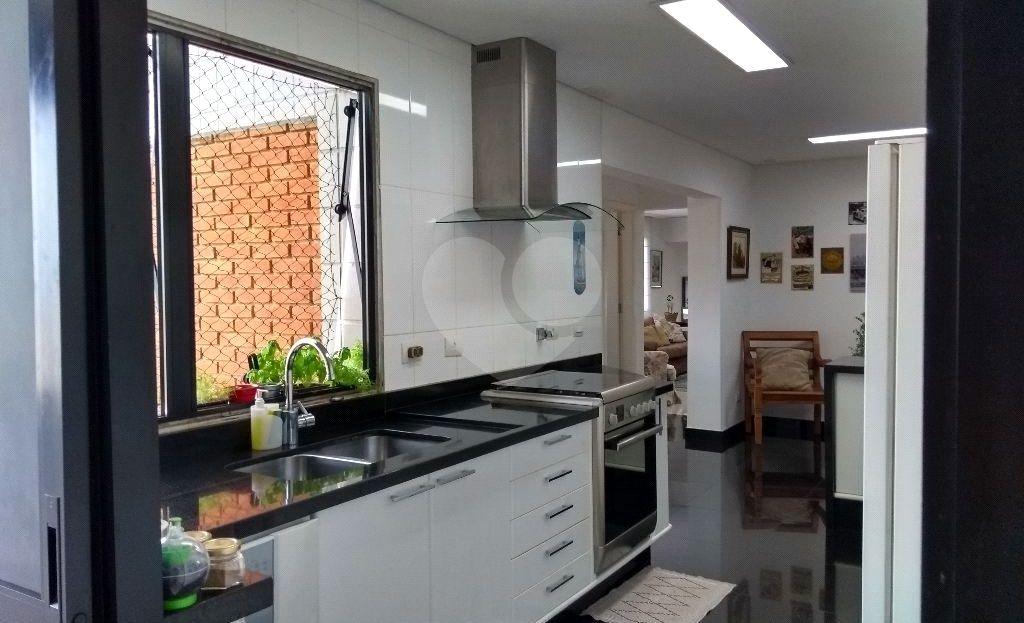 Lindíssimo apartamento um por andar na melhor localização da Água Fria