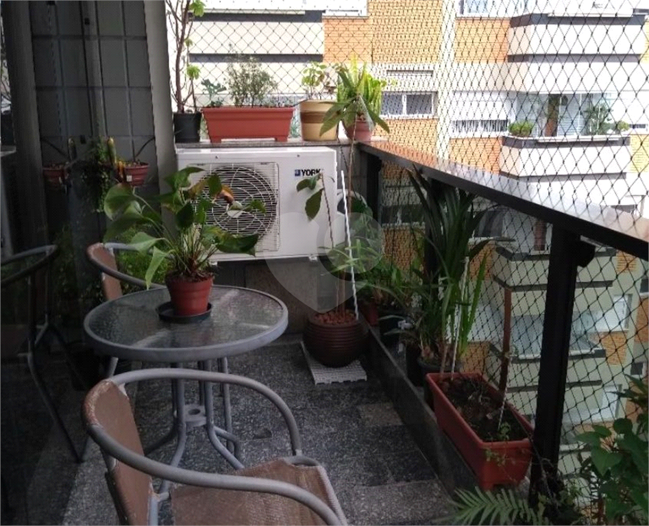 Lindíssimo apartamento um por andar na melhor localização da Água Fria