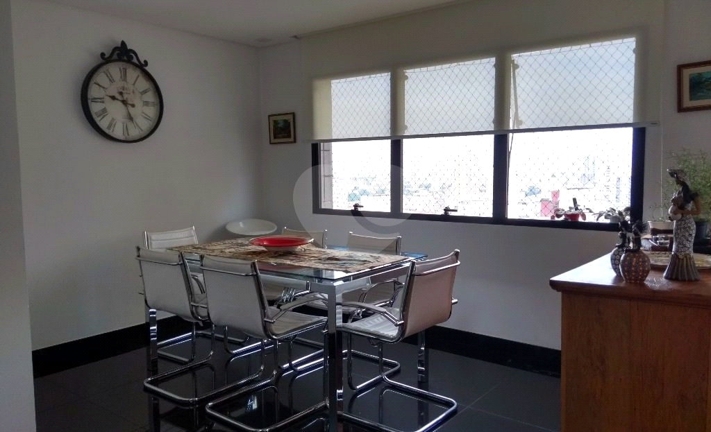 Lindíssimo apartamento um por andar na melhor localização da Água Fria
