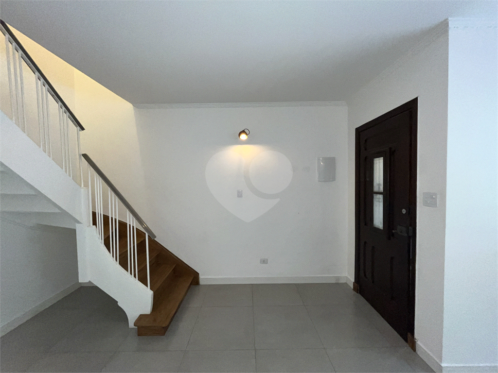 CASA TIPO SOBRADO COM 02 DORM NO IPIRANGA - LOCAÇÃO.