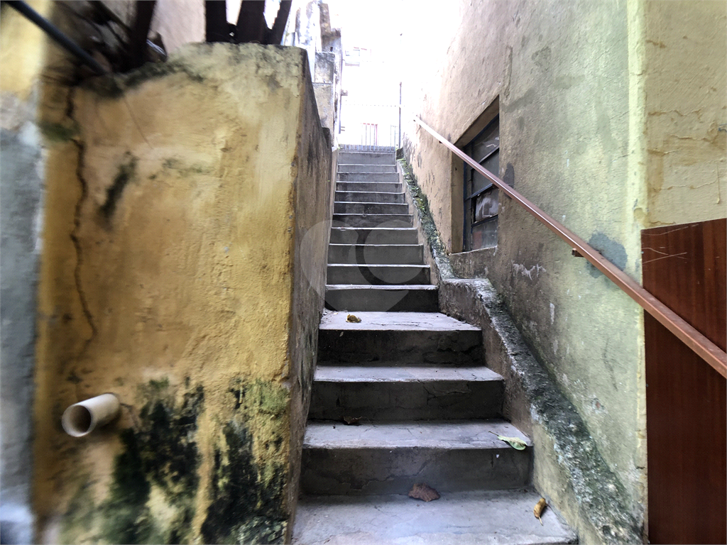 Terreno com 10 x 17 na região do tucuruvi, local com pequena moradia
