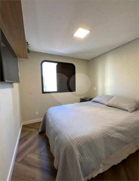 O apartamento de 78 metros quadrados está localizado no bairro Santana 
