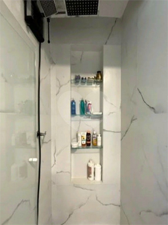O apartamento de 78 metros quadrados está localizado no bairro Santana 
