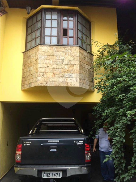 SOBRADO em JARDIM SANTA CECÍLIA