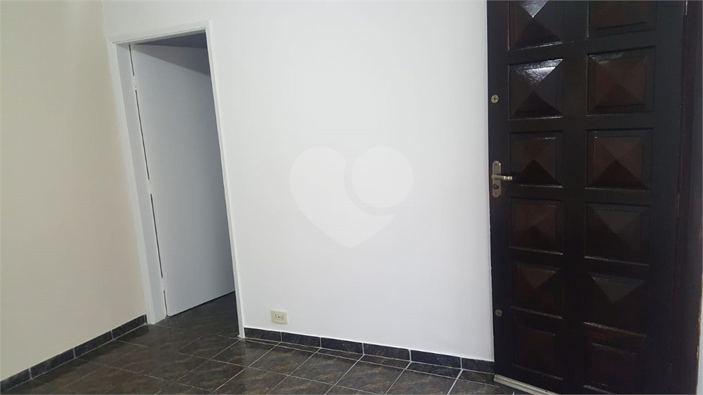 Casa térrea no Jardim Lallo - 3 dorm sendo 1 suíte, 2 vagas - Documentação ok