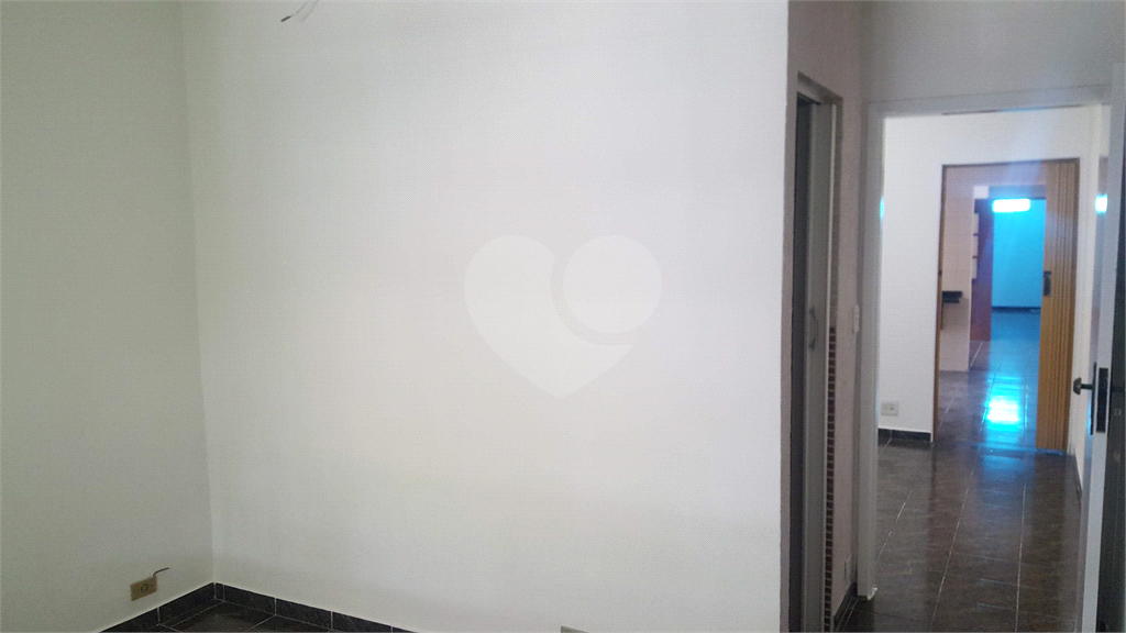 Casa térrea no Jardim Lallo - 3 dorm sendo 1 suíte, 2 vagas - Documentação ok