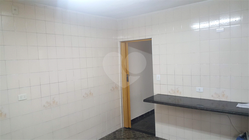 Casa térrea no Jardim Lallo - 3 dorm sendo 1 suíte, 2 vagas - Documentação ok