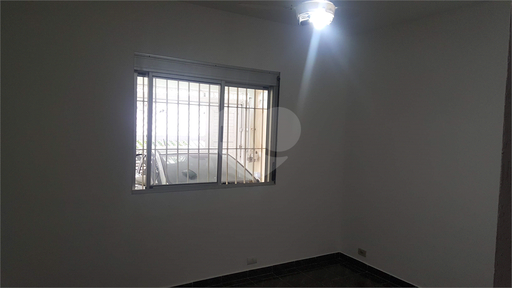 Casa térrea no Jardim Lallo - 3 dorm sendo 1 suíte, 2 vagas - Documentação ok