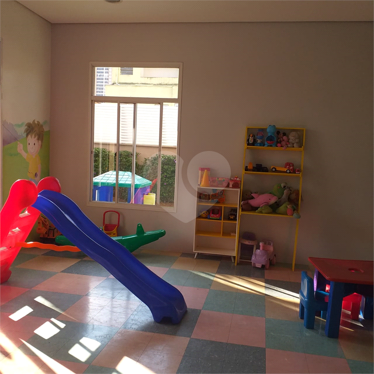 APARTAMENTO em SANTANA
