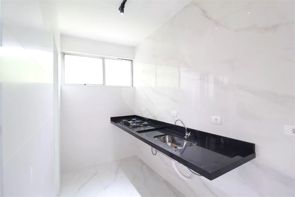 Apartamento à venda no Tremembé, 2 quartos, ao lado canil da PM! Bem distribuído e seguro!