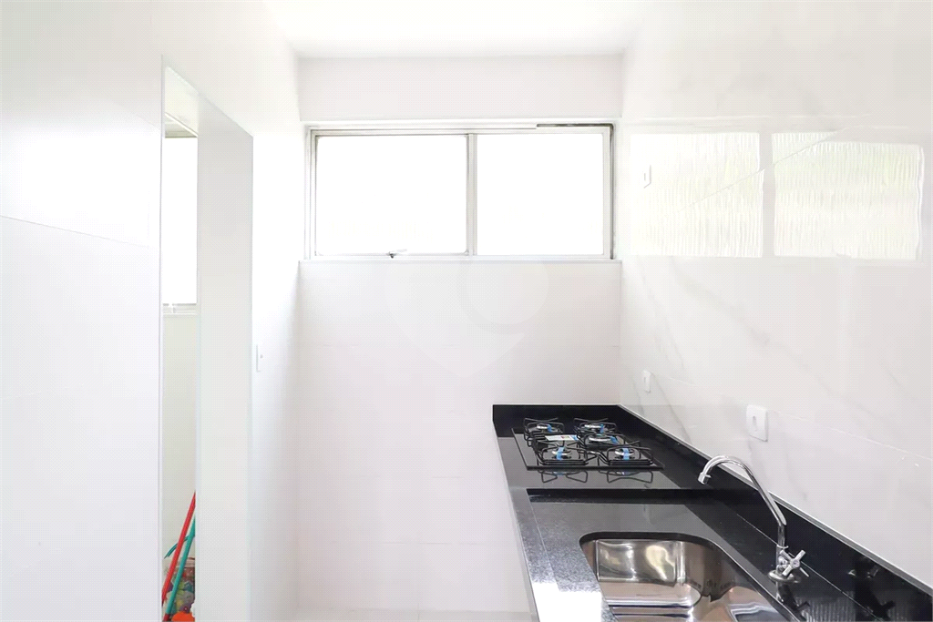 Apartamento à venda no Tremembé, 2 quartos, ao lado canil da PM! Bem distribuído e seguro!