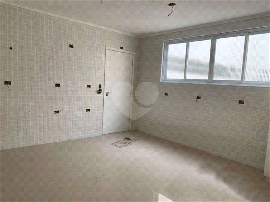 Apartamento de alto padrão em Santana. 4 dormitórios sendo 2 suítes e closet. 286m²