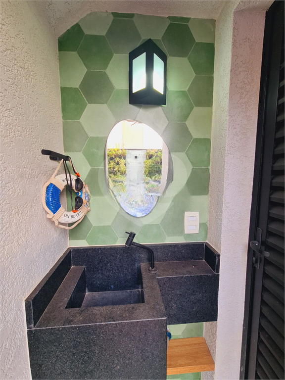 Lindo Sobrado Tremembé 4 dormitorios, sendo 2 suites e uma delicia area com Piscina. 