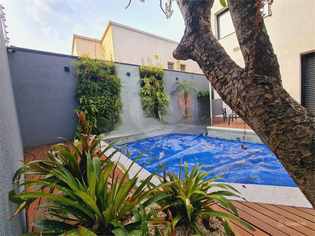 Lindo Sobrado Tremembé 4 dormitorios, sendo 2 suites e uma delicia area com Piscina. 