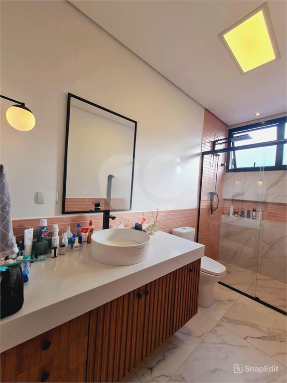 Lindo Sobrado Tremembé 4 dormitorios, sendo 2 suites e uma delicia area com Piscina. 