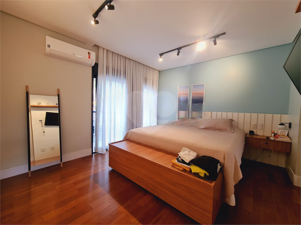 Lindo Sobrado Tremembé 4 dormitorios, sendo 2 suites e uma delicia area com Piscina. 