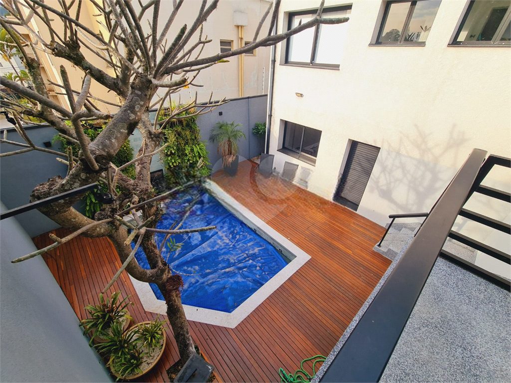 Lindo Sobrado Tremembé 4 dormitorios, sendo 2 suites e uma delicia area com Piscina. 